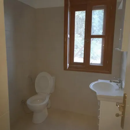 Oasis 1 Apartment Megisti